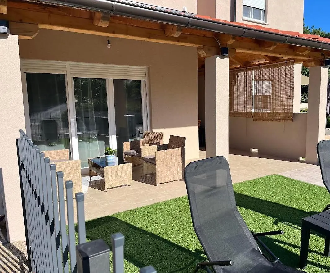 Zelena Oaza Apartment Krk Town